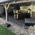 Prázdninový dům Bohdanečská *